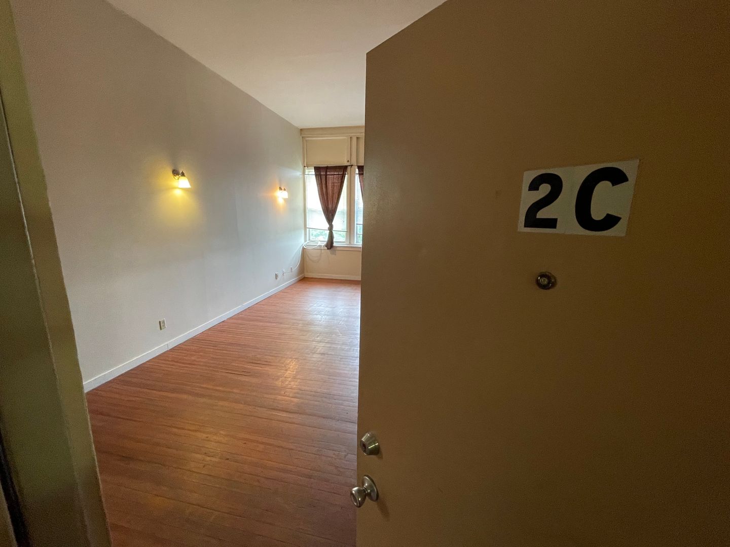 Amsterdam Apartment: 41 Academy Street