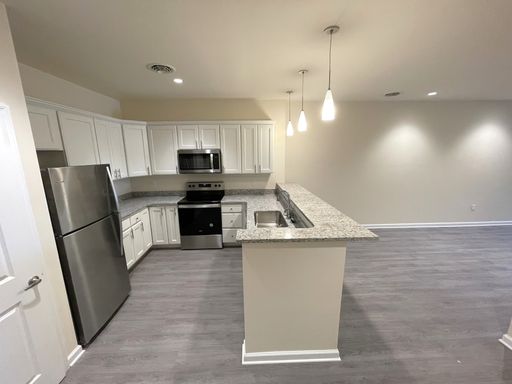 Listing photo thumbnail