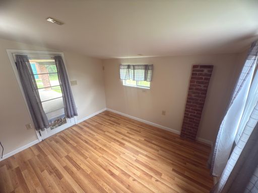 Listing photo thumbnail