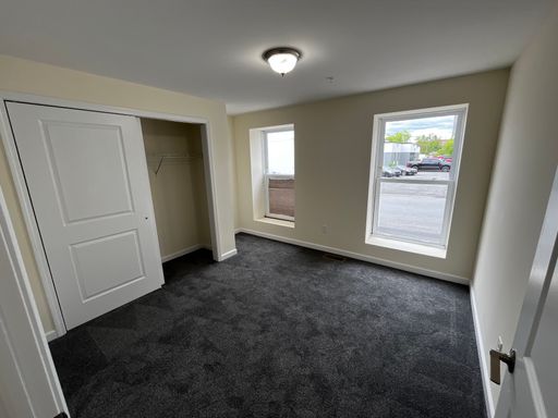 Listing photo thumbnail