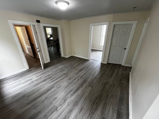Listing photo thumbnail