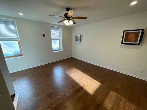 Listing photo thumbnail