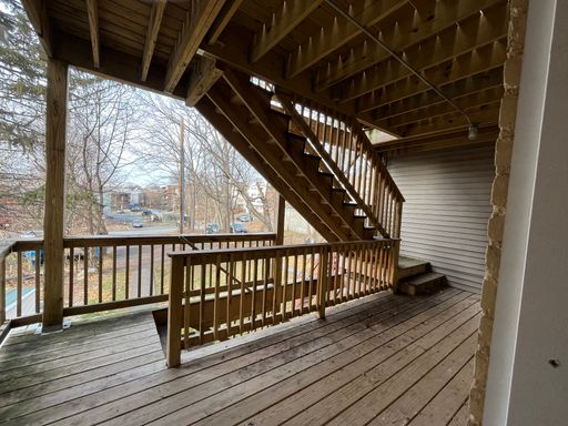 Listing photo thumbnail