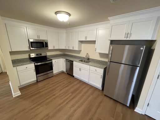 Listing photo thumbnail