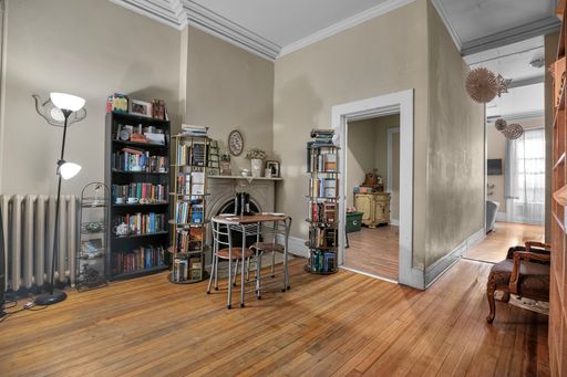 Listing photo thumbnail