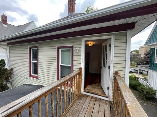 Listing photo thumbnail