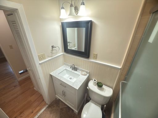 Listing photo thumbnail