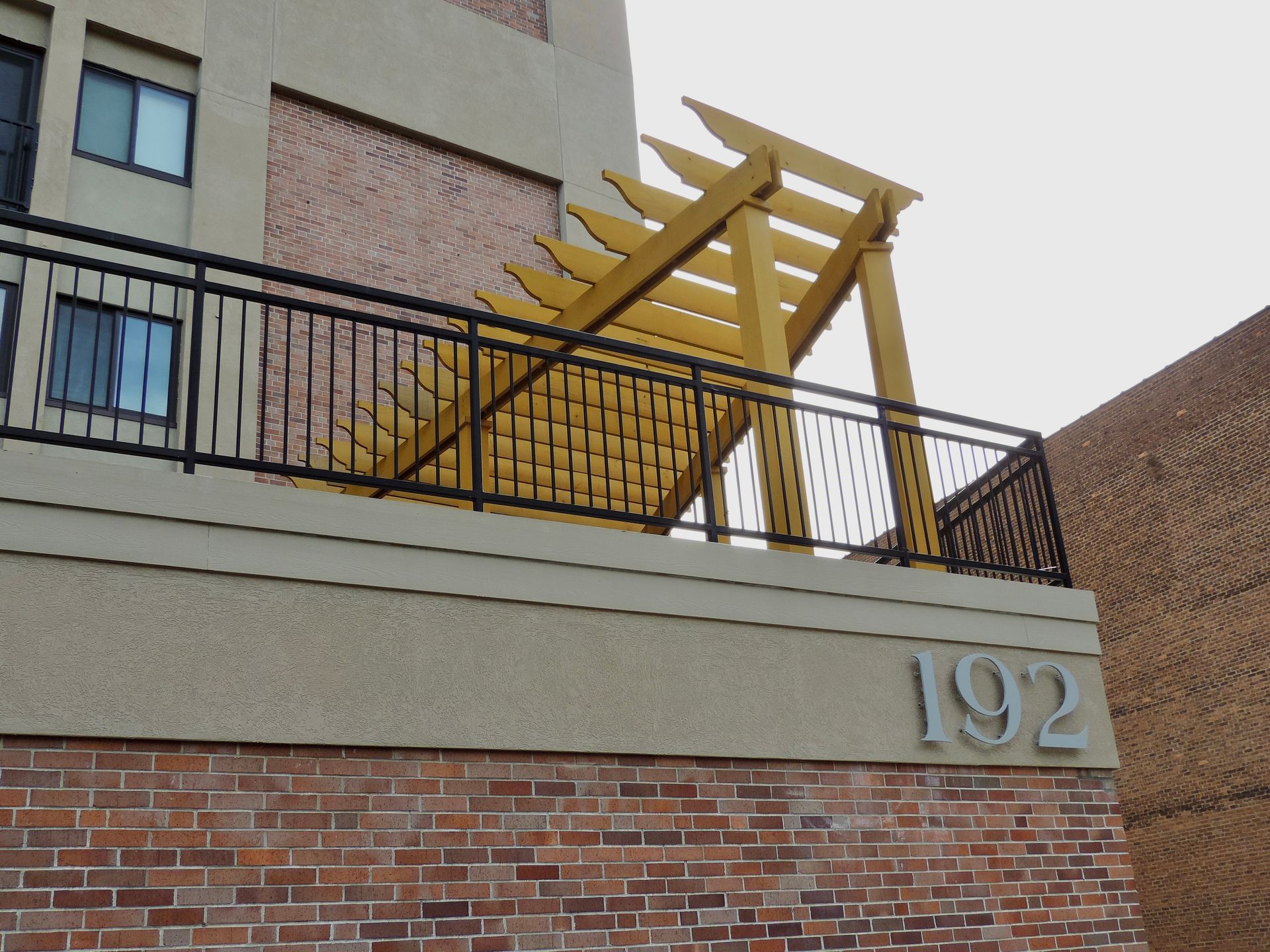 Schenectady Apartment: 192 Erie Blvd