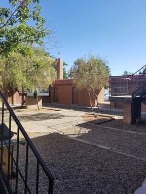 UNM/CNM QUIET 2 Bedroom 1 Bath LOWER LEVEL FREE UTILITES & PARKING – photo 1
