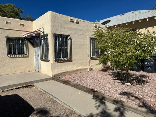 UNM/CNM One Bedroom – photo 1