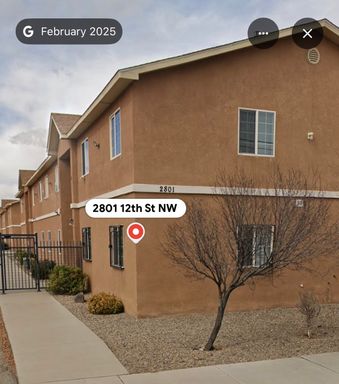 North Valley 2nd story 2/BD 1/BA gated community – photo 1
