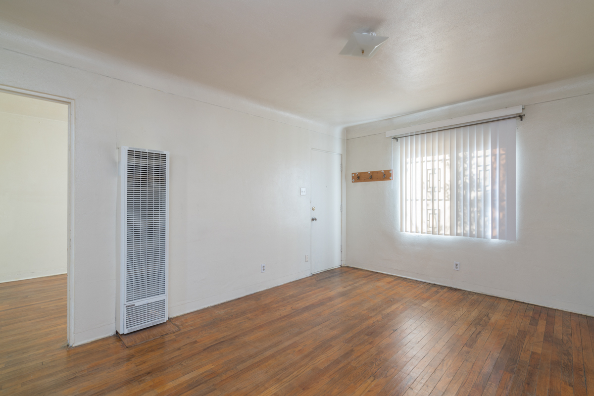 Albuquerque Apartment: 1217-1223  Dr Martin Luther King Jr Ave NE