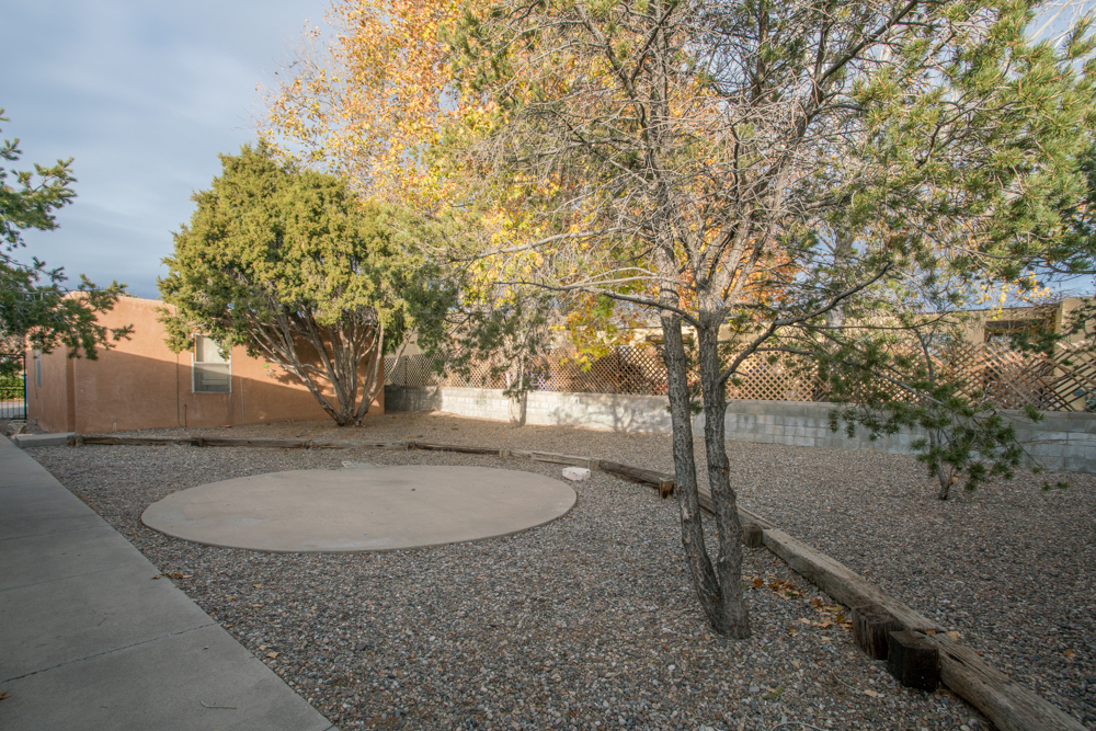 Albuquerque Apartment: 12353 Mountain  Road NE