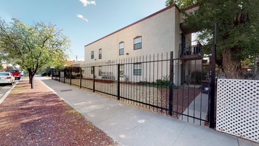 HACIENDA SOUTH DOWNTOWN 2 bedroom 1 Bath – photo 1