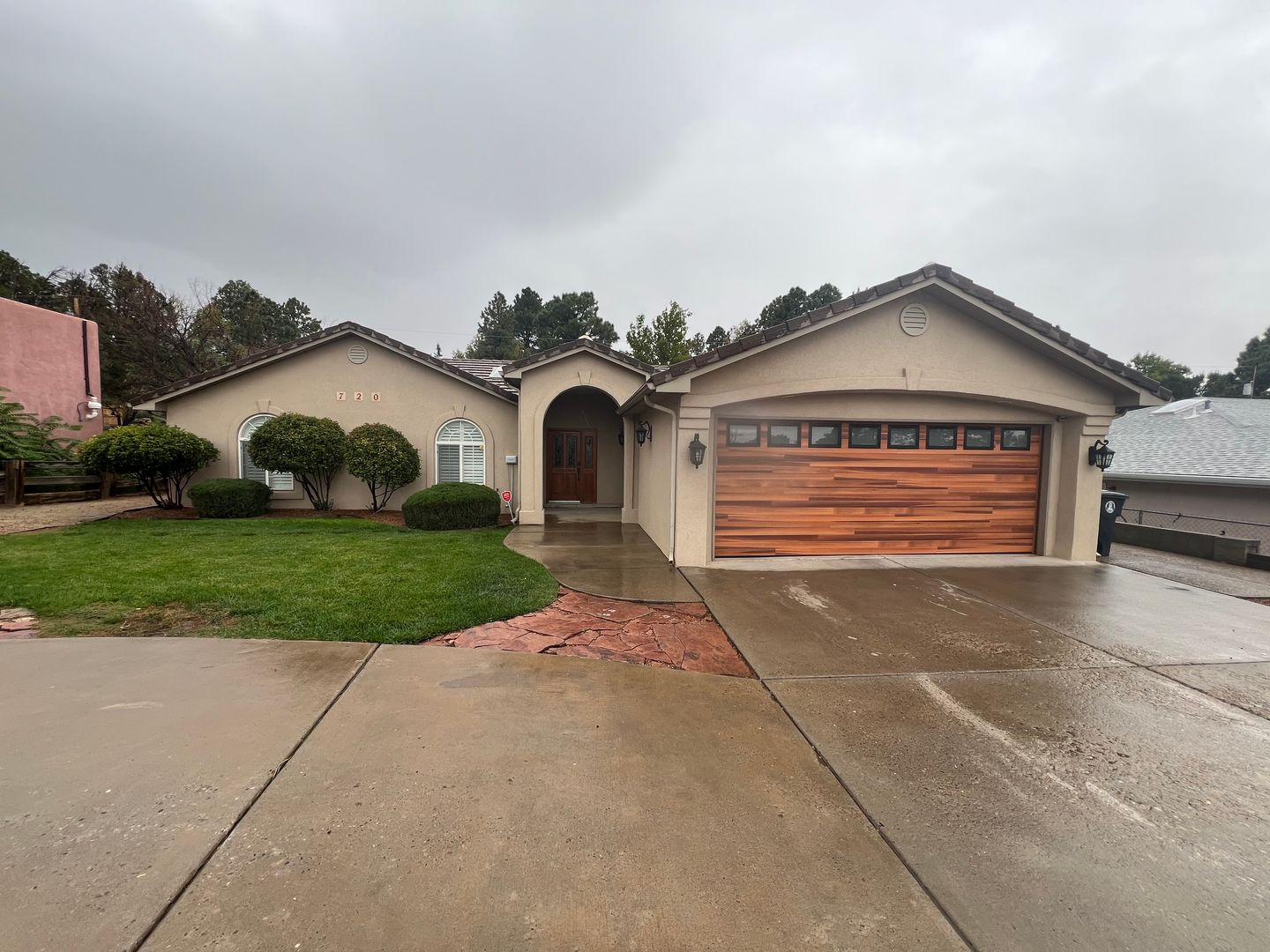 Albuquerque House: 720 STAGECOACH Road SE