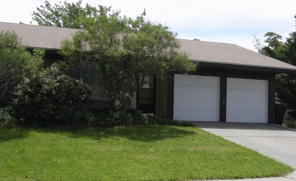 ALBUQUERQUE House: 2432 FIGUEROA DR NE