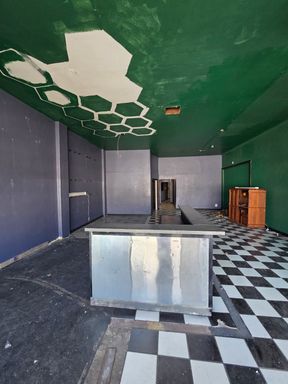 ROUTE 66 NOB HILL RETAIL SPACE – photo 1