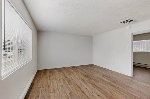 5817 Central Avenue NW - Unit 06, Albuquerque, NM 87105