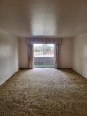 NE UPTOWN WINROCK CONDO 2/BD 2/BA - UTILITIES INCLUDED – photo 1