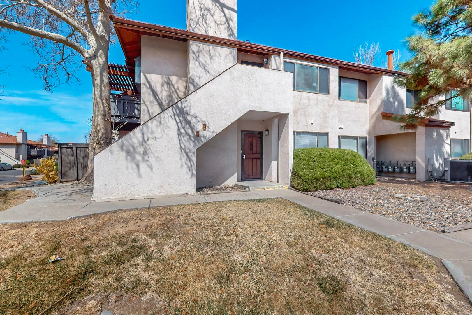 Albuquerque House: 6001 MCKINNEY DR NE