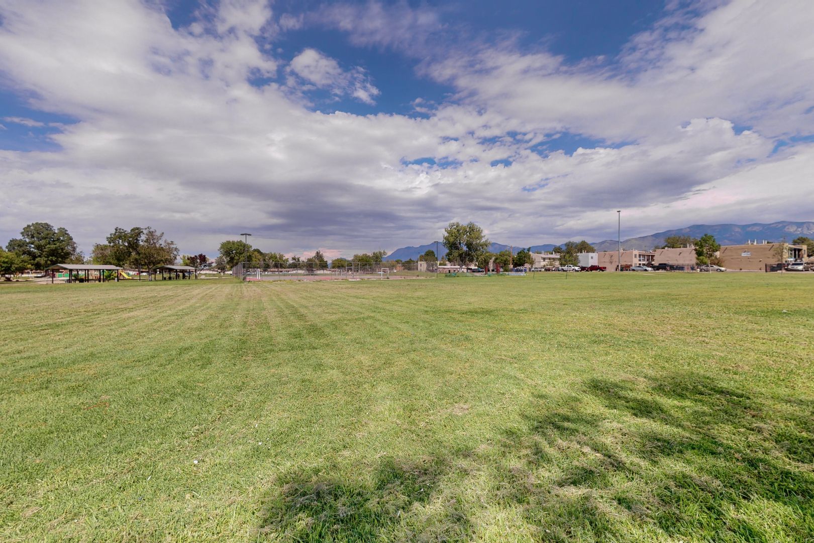 Albuquerque Apartment: 8000 Grand Avenue NE