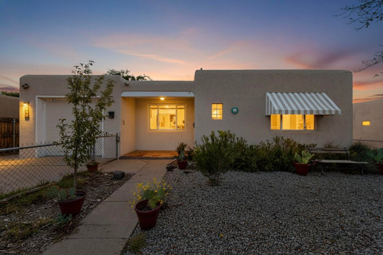 Albuquerque House: 2723 Adams NE