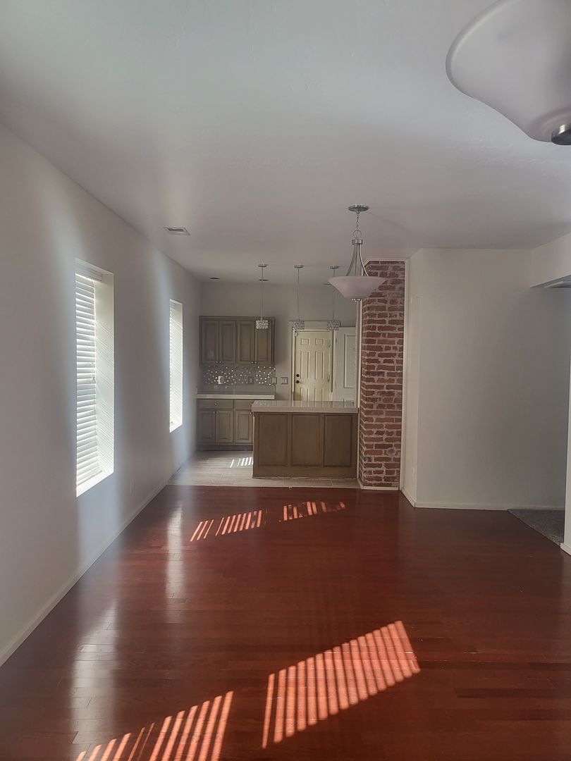 Albuquerque House: 423 High Street SE