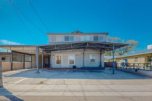 North Valley 4 Bedroom 2 Bath *Move-in Special* $1000 off 1st month rent if you sign by 11/30/25 – photo 1