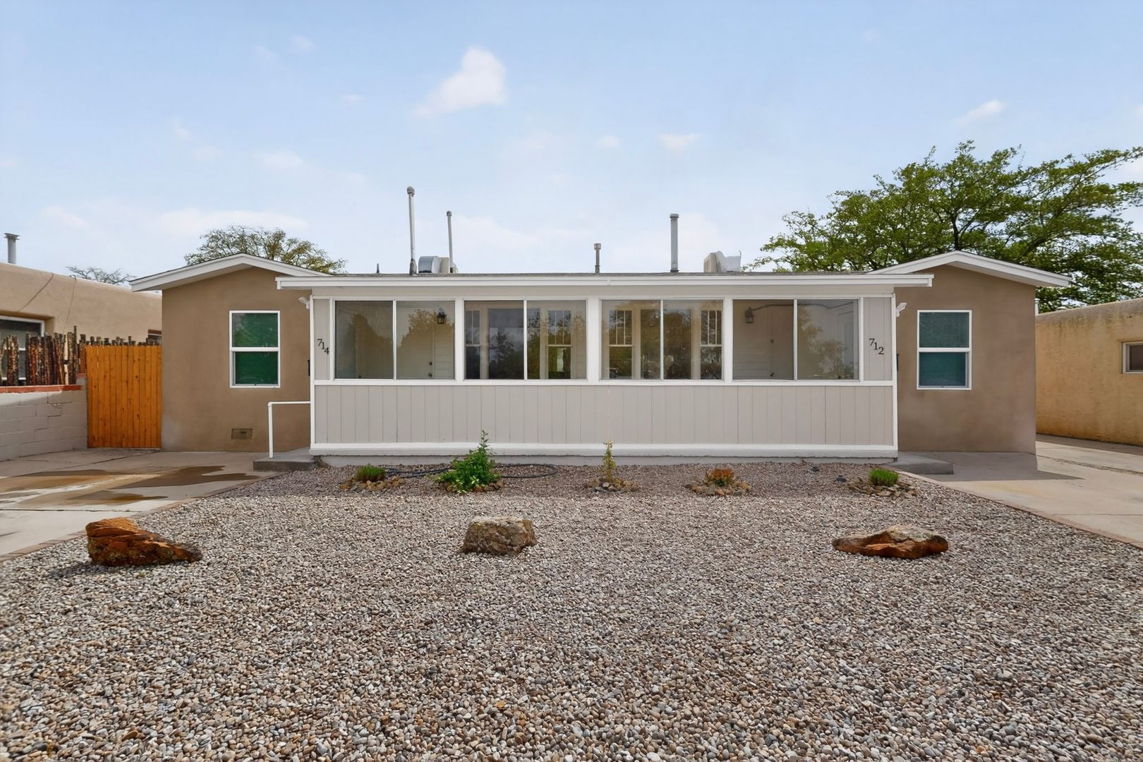 Albuquerque Apartment: 712 -714 Madison St NE