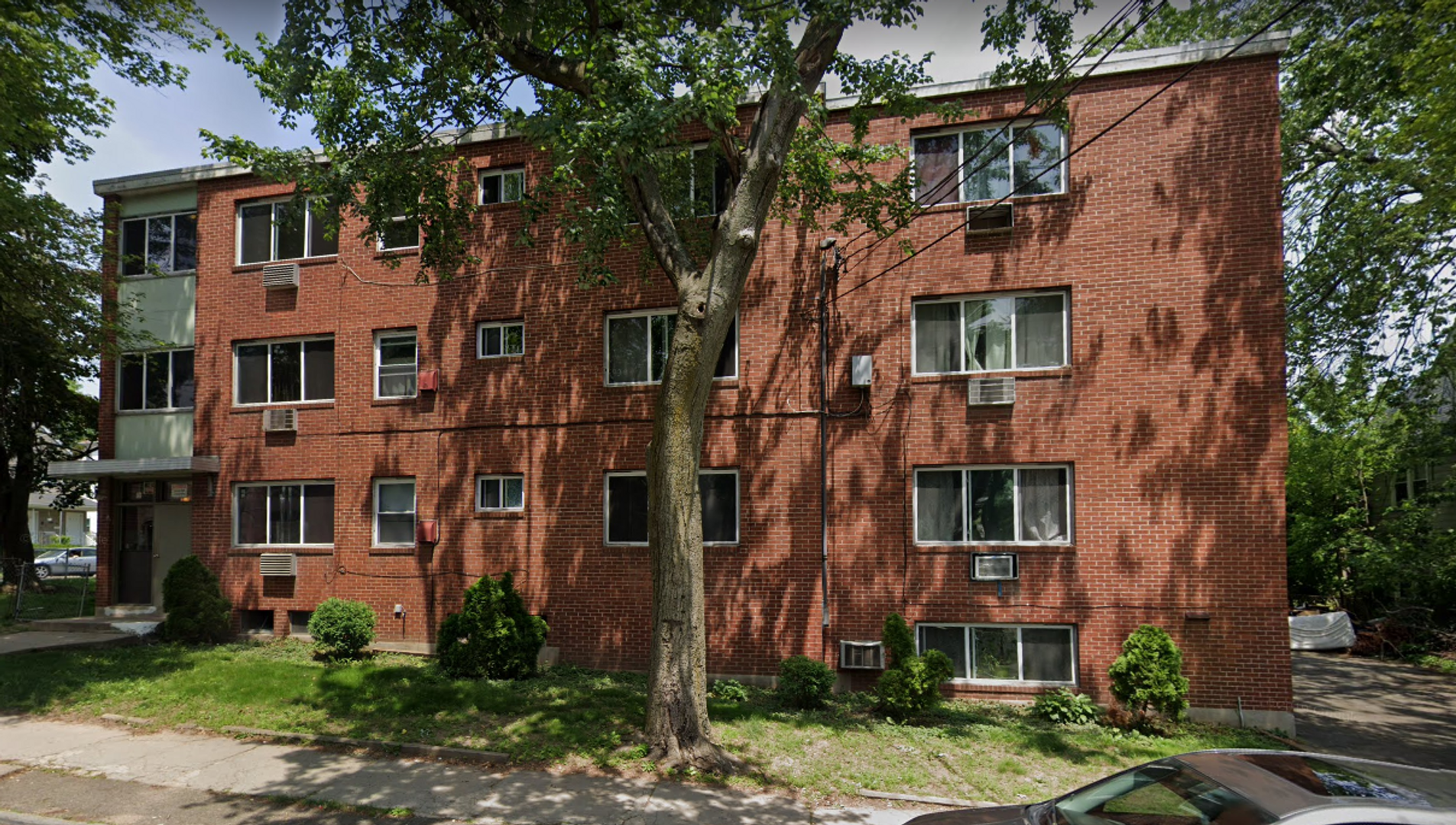 Hartford Apartment: 90 Catherine Street