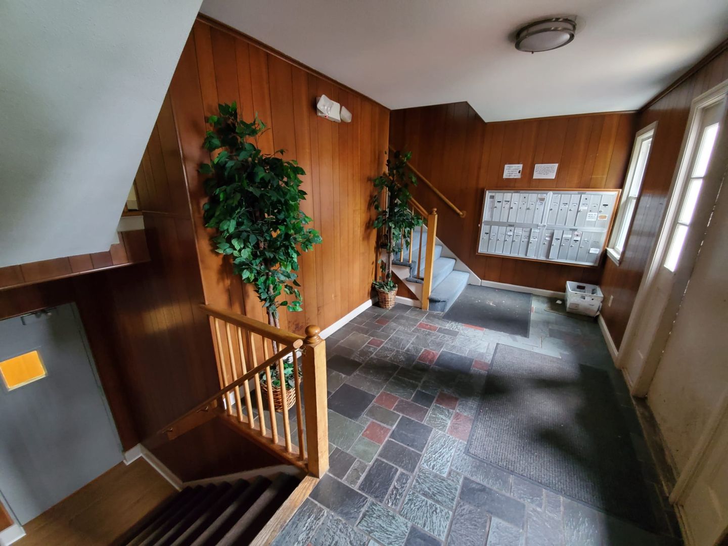 West Hartford Apartment: 98 Caya Ave