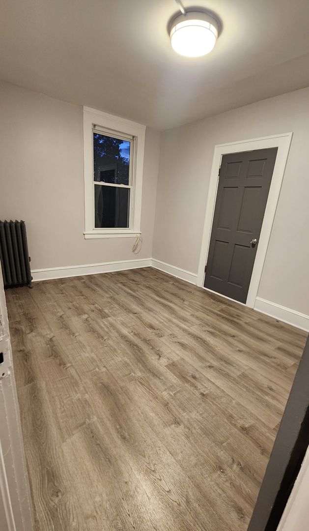 West Hartford Apartment: 22 Park Road