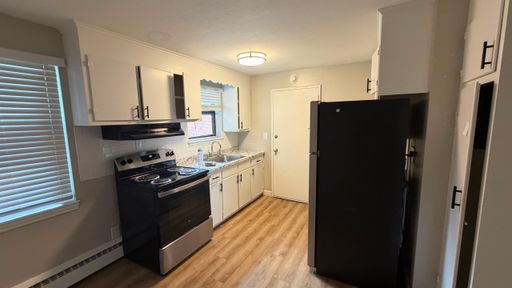 2 bedroom - West Hartford – photo 1