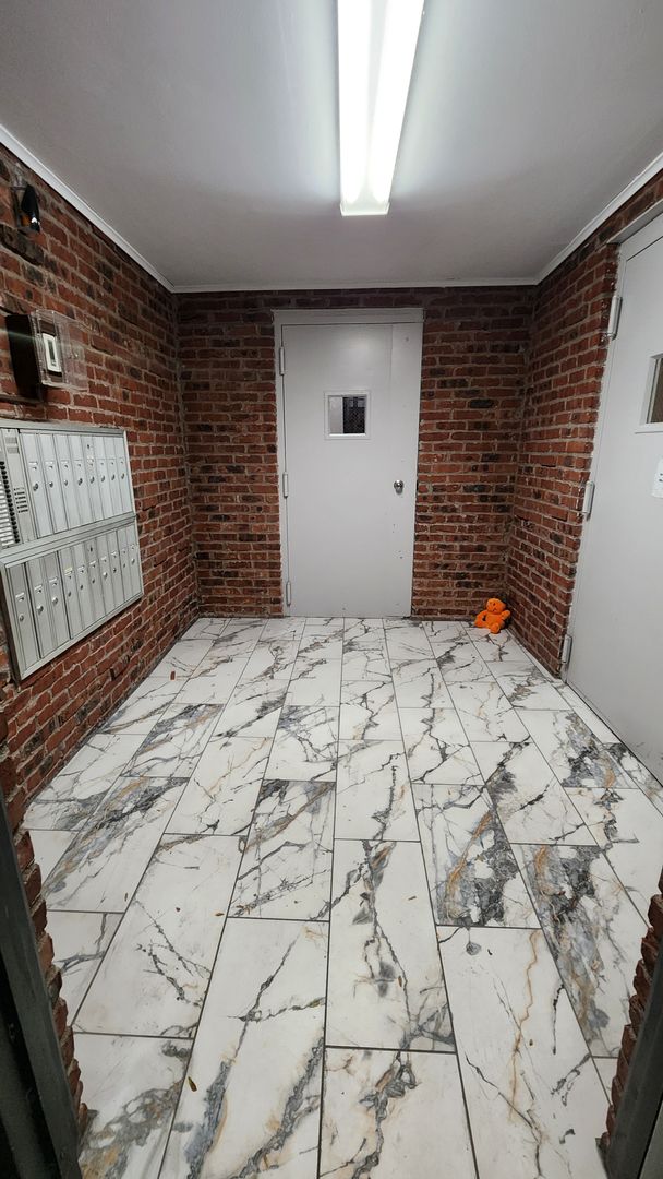 Rocky Hill Apartment: 200 Laura Lane