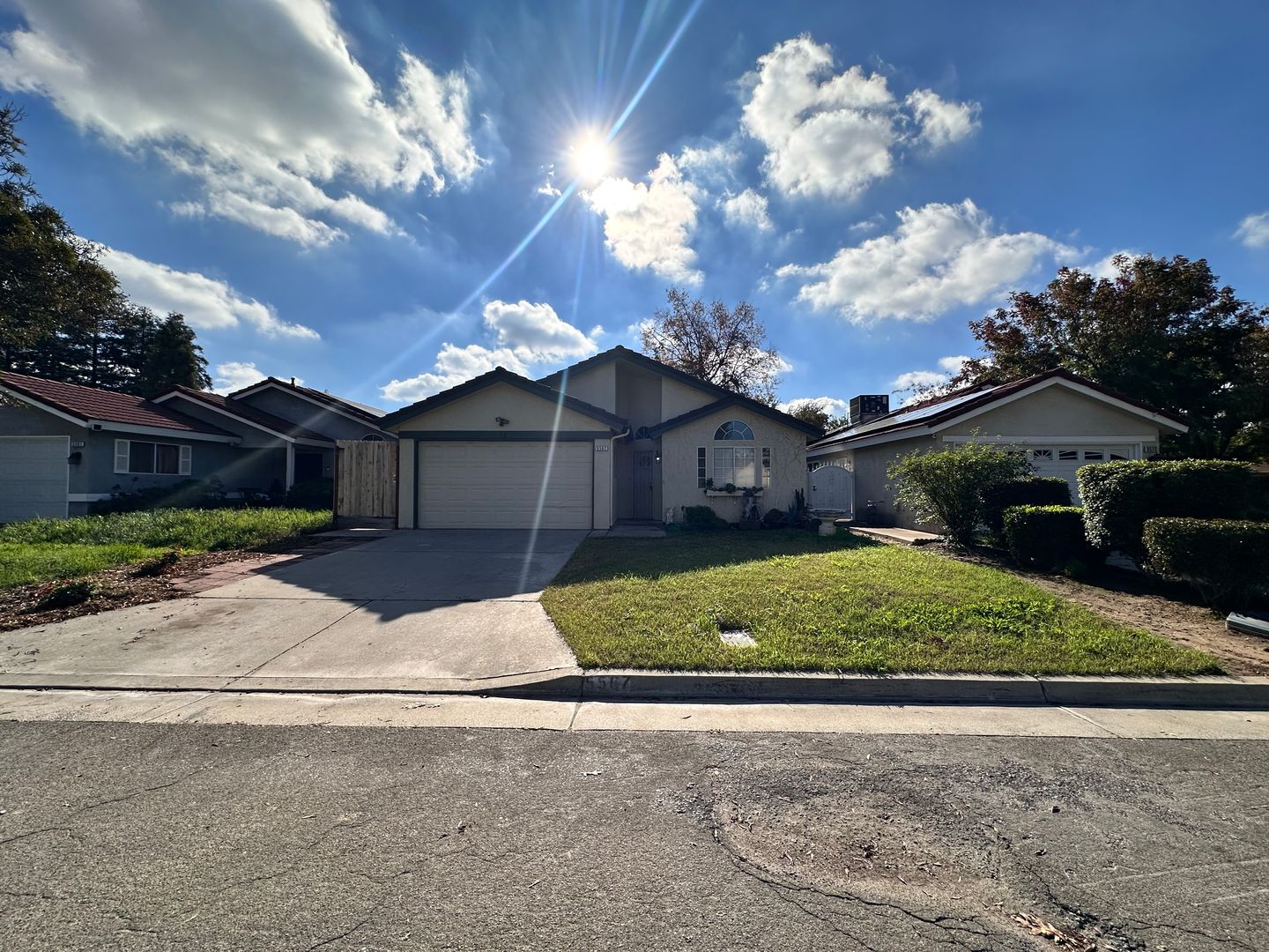 Fresno House: 5567 W. Sample Ave