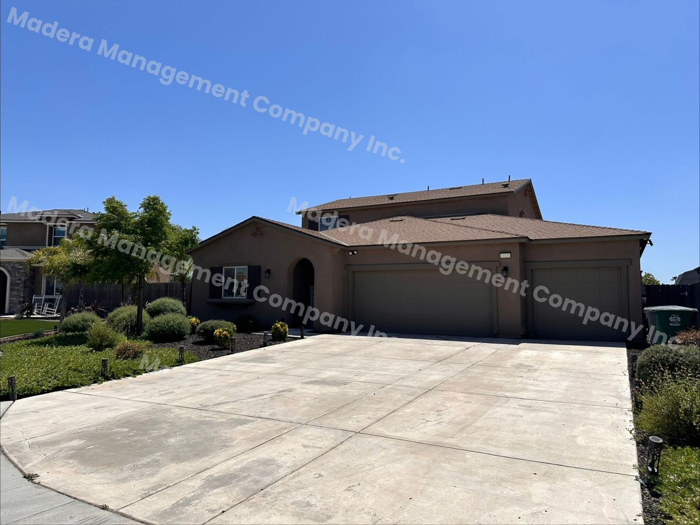 Madera House: Spacious North Madera Area Executive Home