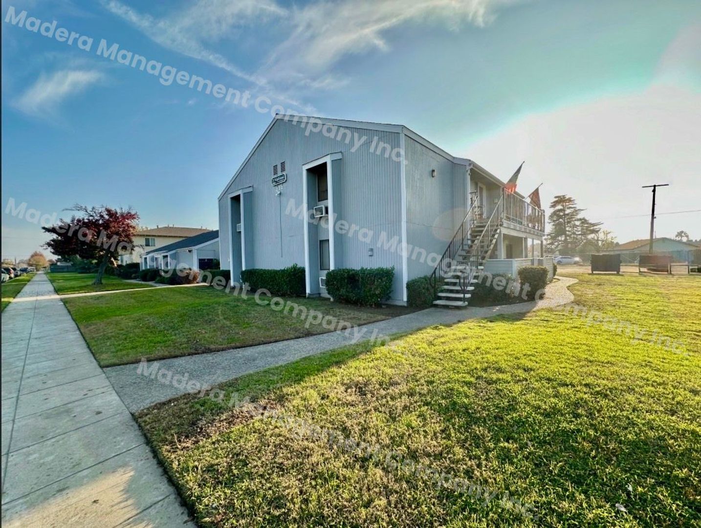 Madera Apartment: 222 S A Street