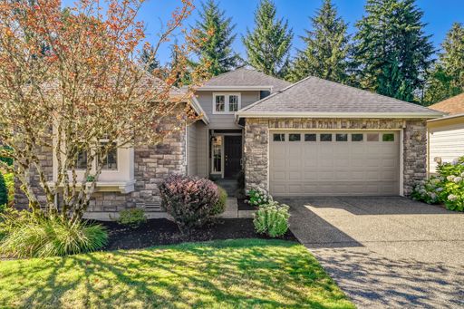 Spacious 2-Bedroom Home in Trilogy at Redmond Ridge – photo 1