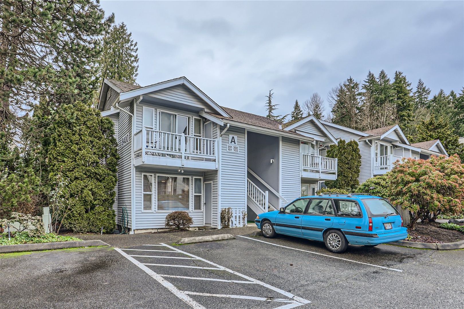 Redmond Apartment: 8400 166th Ave Ne