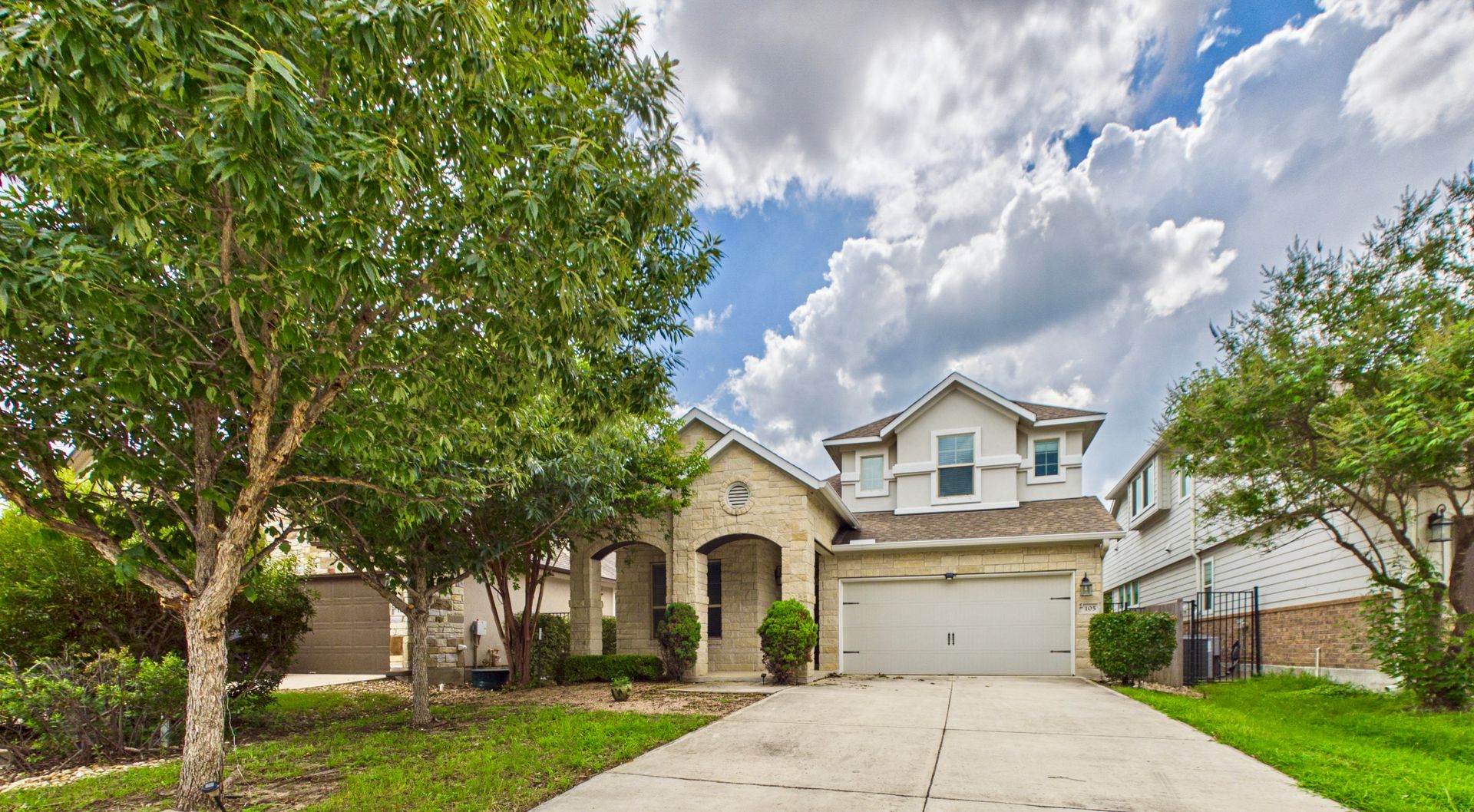 Georgetown House: 105 Auburn CV
