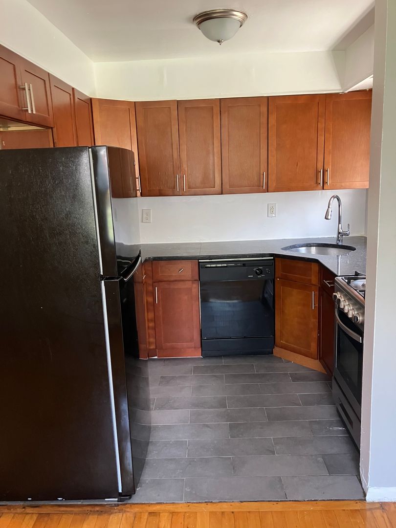 Irvington Apartment: 47-61 Bross Place