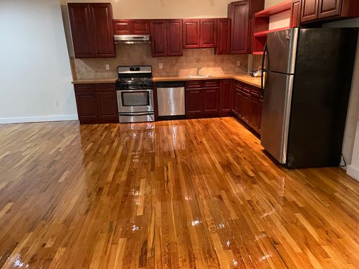 Large, Renovated 1 Bedroom Apartment - Central Passaic