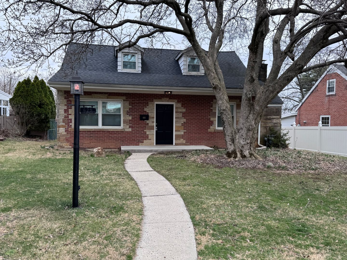 Emmaus House: 625 Fernwood St