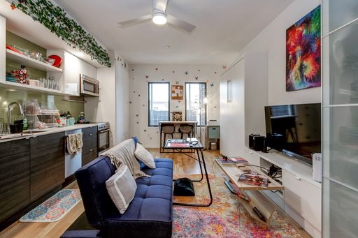 Studio Rental – 1942 N Front St, 408, Philadelphia, PA 19122