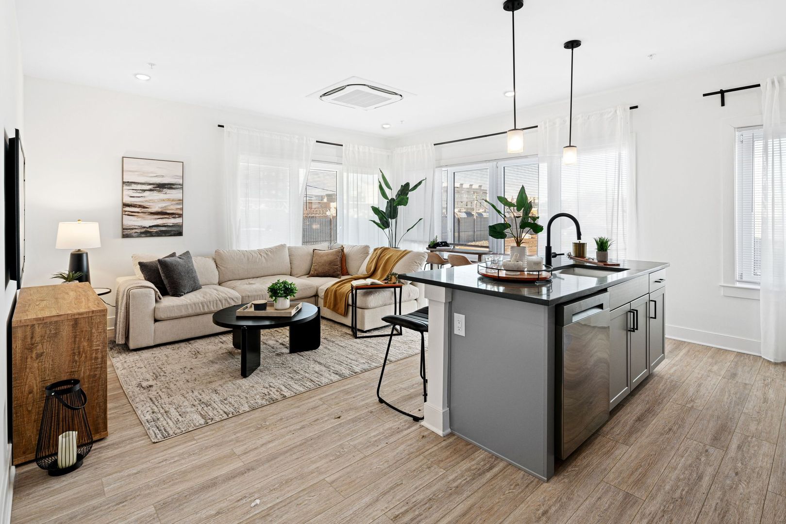 Philadelphia Apartment: 2200 East Somerset St