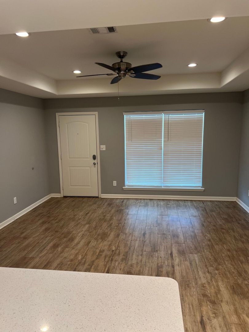 Jonesboro Apartment: 4850 Highland Drive