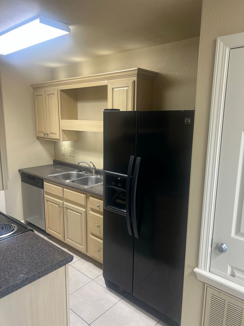 Jonesboro Apartment: 4850 East Highland Drive