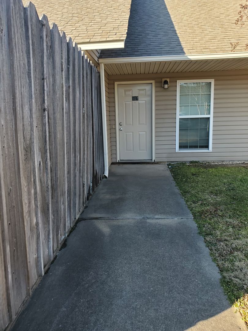 Jonesboro Apartment: 4850 Highland Drive