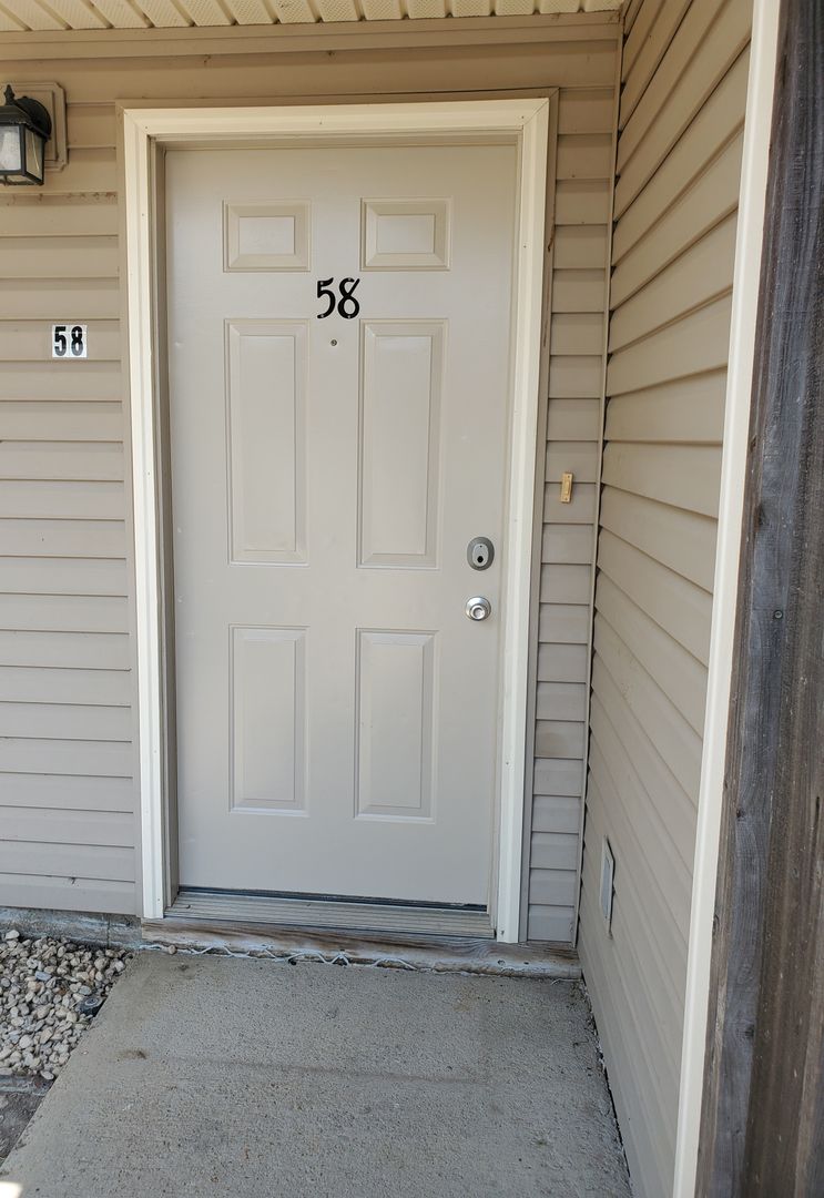 Jonesboro Apartment: 4850 East Highland Drive