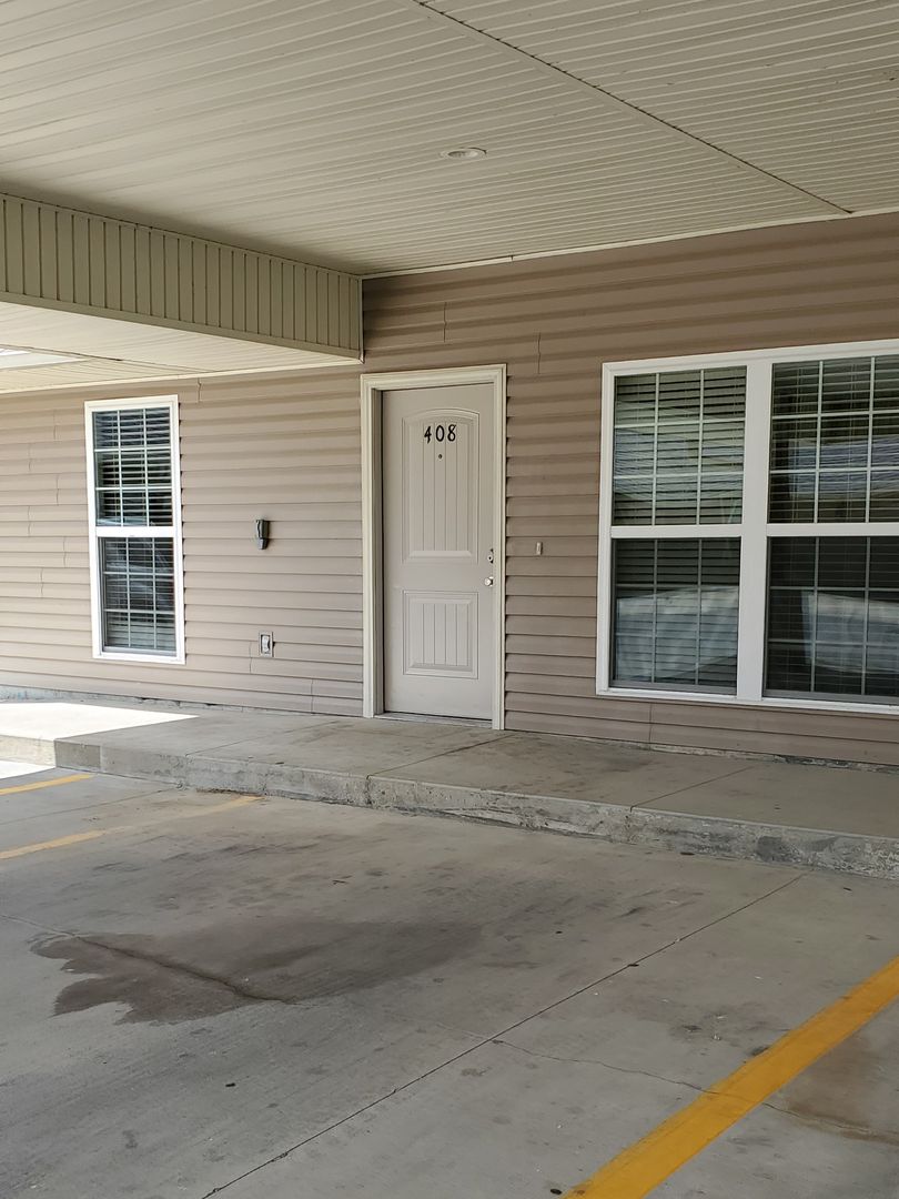 Jonesboro Apartment: 4850 East Highland Drive